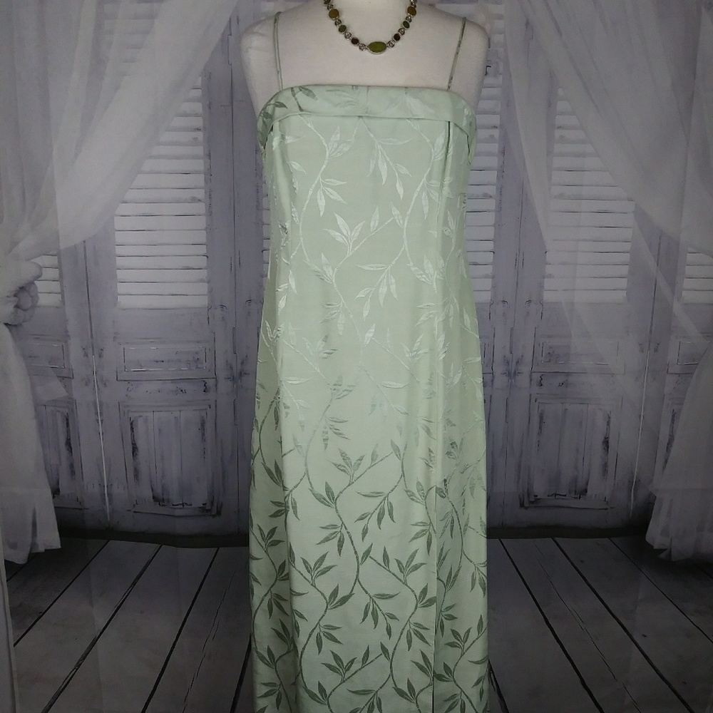J.R.Nites by Caliendo Sleeveless Dress.Sz12. O32